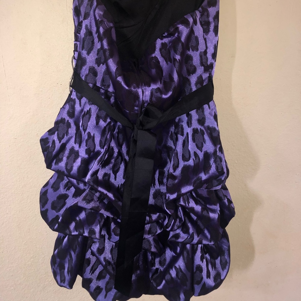 Dress - Picture 3 of 3